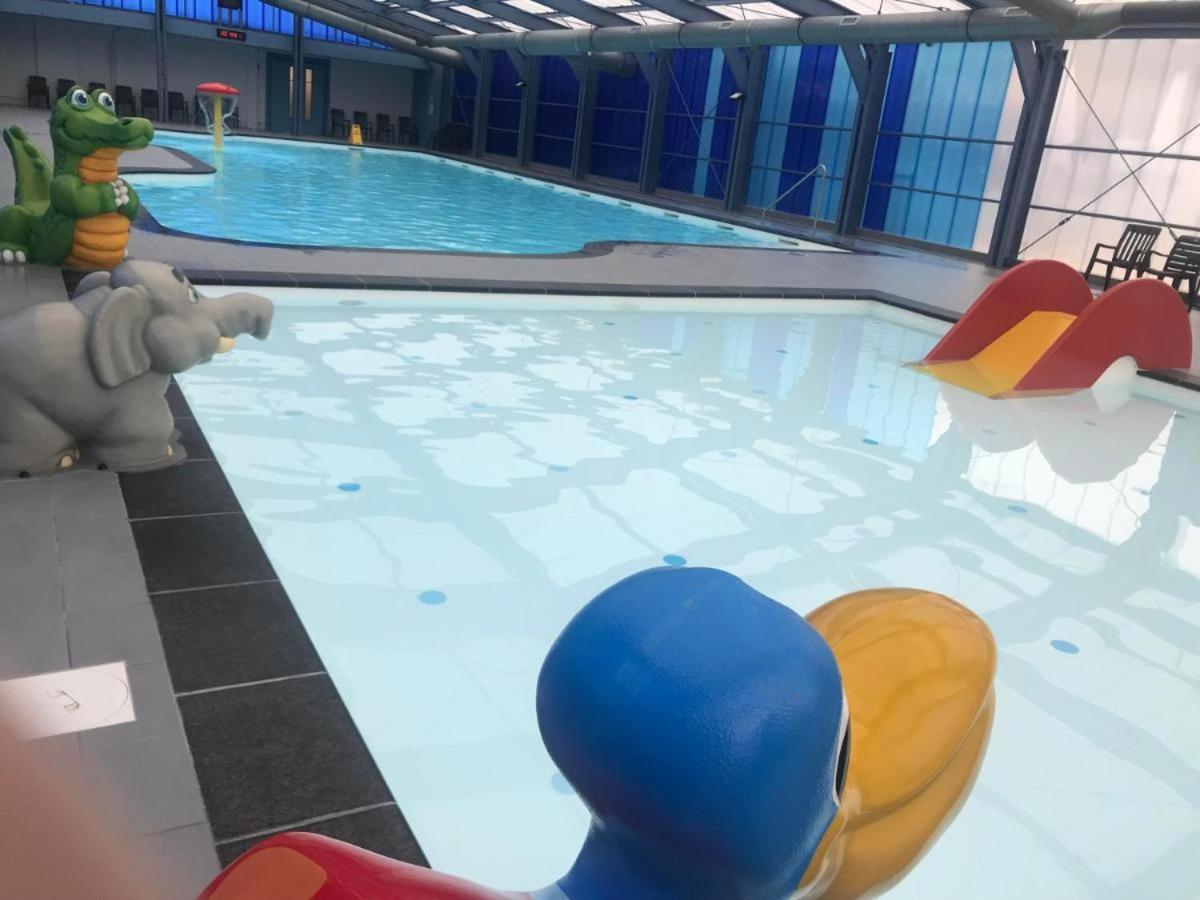 Het Familie Boshuisje - Vakantiewoning Op Prachtig Park Met Veel Faciliteiten Inc Ligbad Gramsbergen Esterno foto